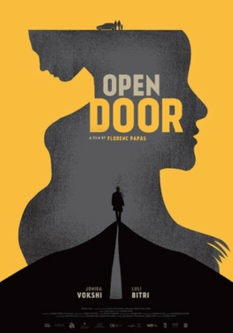 Открытая дверь (2019) постер